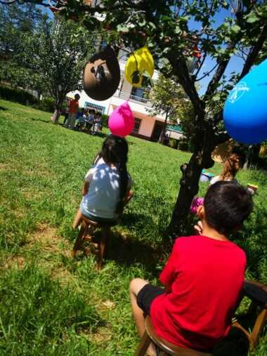 Bahçede Balon Patlatma Oyunu Meram Konya Kreş Küçük